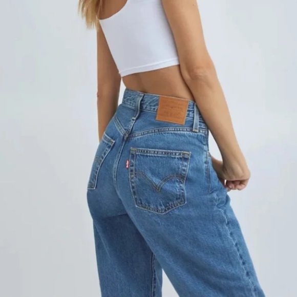 Levi's High Loose Taper Jeans in Hold My Purse Medium Wash NWT Barrel - Picture 3 of 11